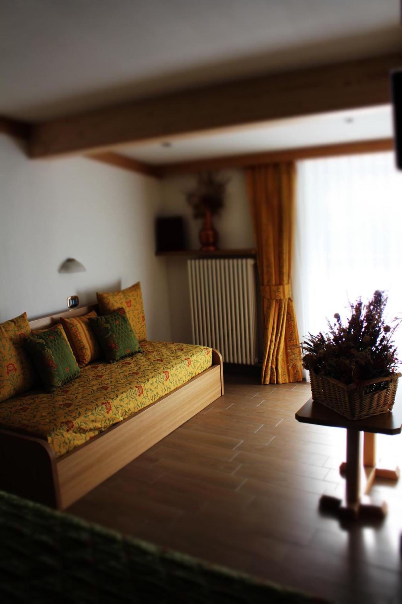 Dolomiten Hotel Irma Canazei Quarto foto
